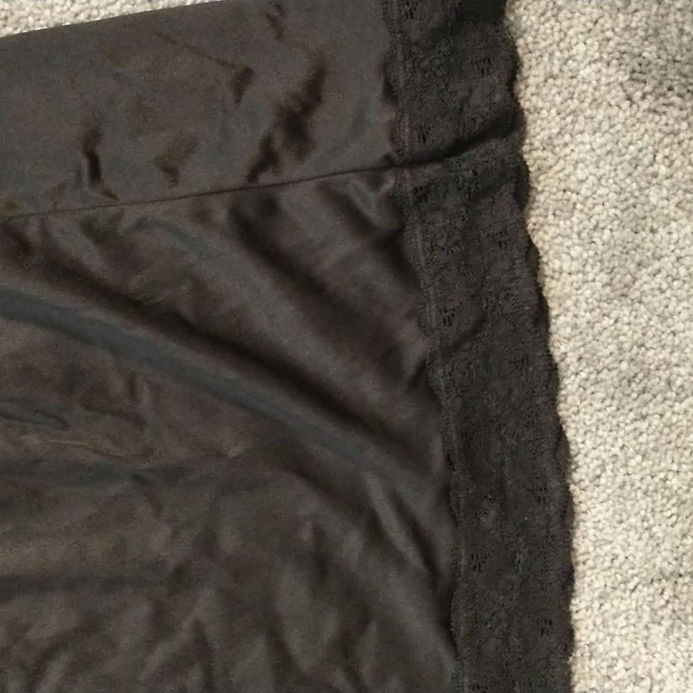 22" Black Slip, Size XL - Picture 2 of 5